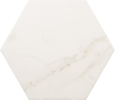 Carrelage marbre blanc avec légères veines grises hexagonal pour ambiance moderne et épurée
