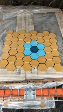 Lot de 3 m² - Mosaïque mini tomette hexagonale 30x30 cm SIXTIES SHAPES mate FLOR 60Y - Turquoise, Blue, Moutarde - 3 m²
