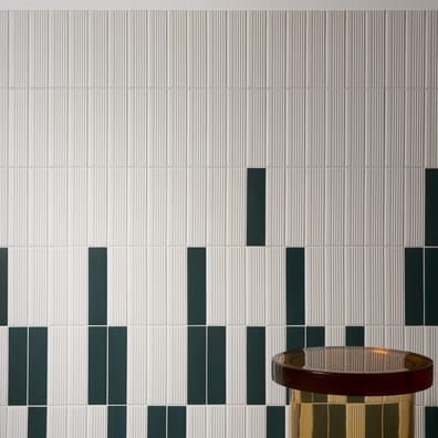 Faience unie aux couleurs moderne MOSSORO GESSO INCISO 5,6X23,2 - 0,47 m²