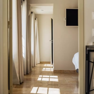 PETIT OPUS TRAVERTIN 2EME CHX-- 0,74 m²