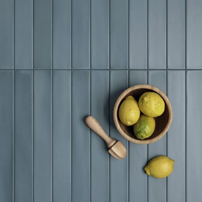 Carrelage effet Zellige MAJORA SMOKE BLUE 5x40 cm
