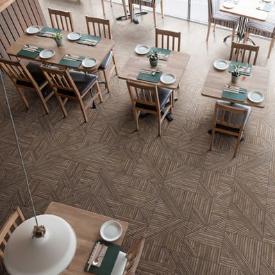 TRIVOR WALNUT 44X44 - 1,37 m²