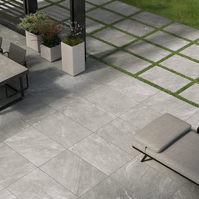Carrelage anti dérapant en grès cérame effet pierre CAIRNS GRIGIO CHIARO ANTISLIP 30X60 - 1,08m²