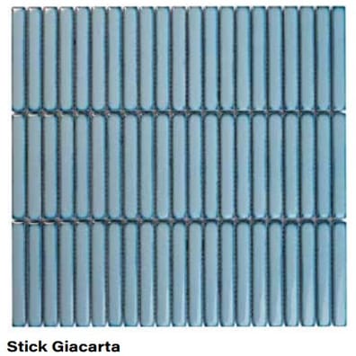 Carrelage uni bleu ciel sans motifs adapté pour des projets de design intérieur et extérieur