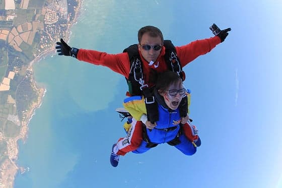 Coffret cadeau Saut en parachute et activités extrêmes - 1