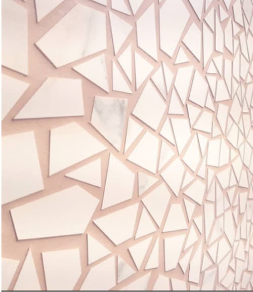 Carrelage Terrazzo blanc aux motifs géométriques 30x30 cm pour une esthétique moderne et épurée