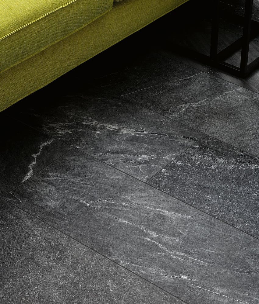 Carrelage anti dérapant en grès cérame effet pierre CAIRNS ANTRACITE ANTISLIP 30X60 - 1,08m²