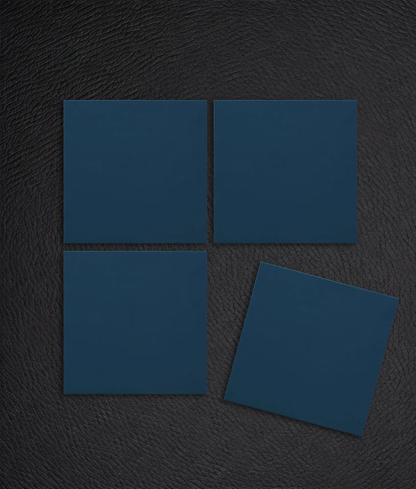 Faience colorée CARPIO AZUL-F 20x20 - bleu foncé brillant ou mat - 1m²
