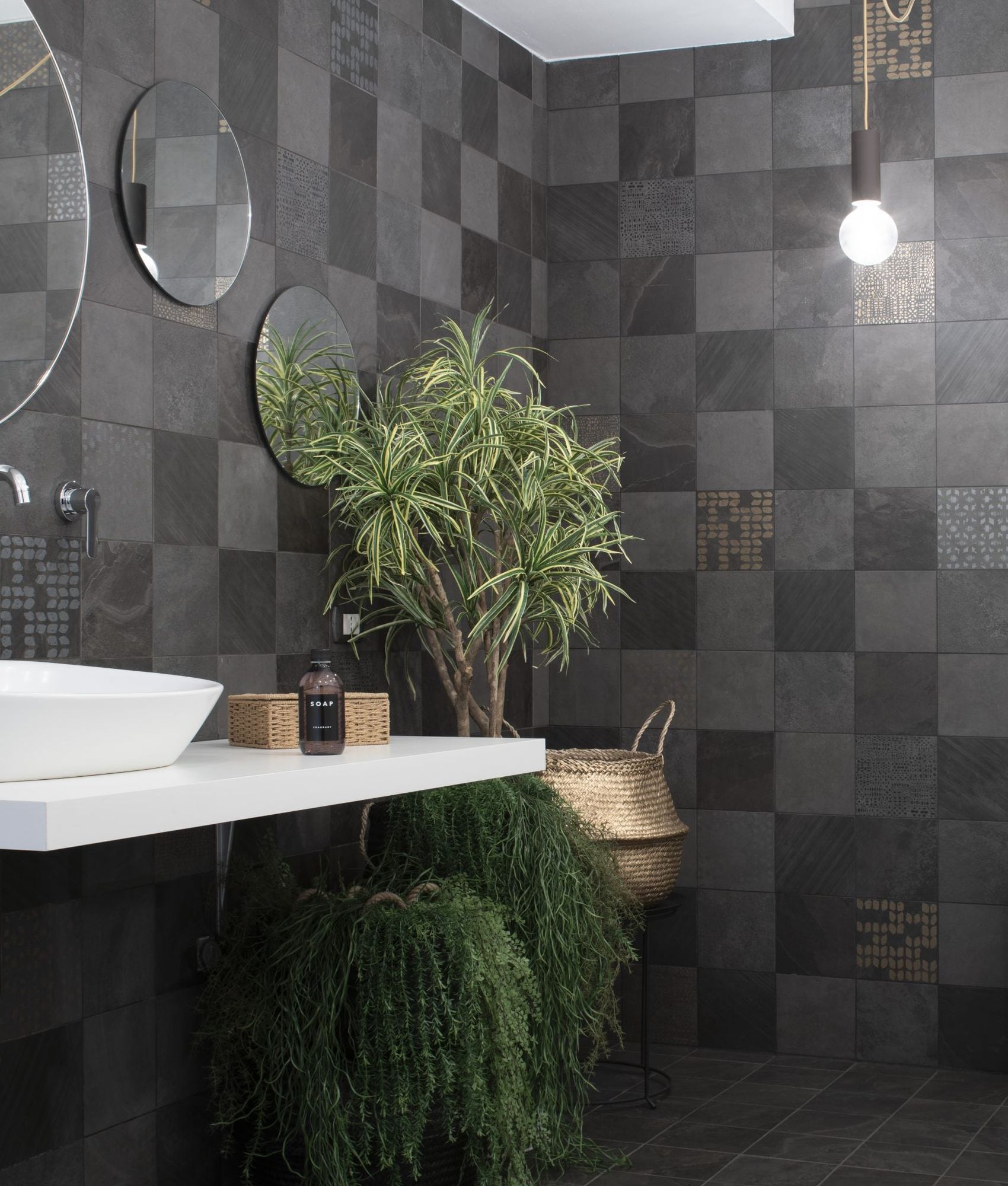 Carrelage effet pierre SUZANO RIGA ANTRACITE 20x20 - 0,96 m²