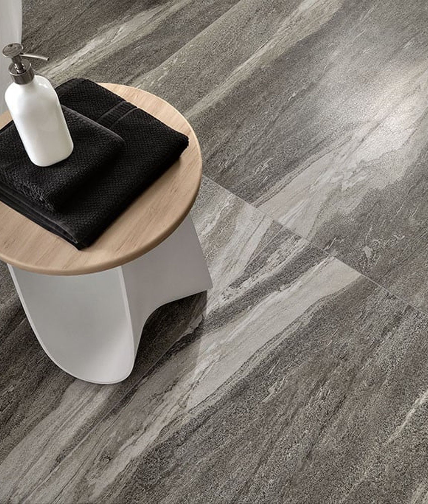 Carrelage grès cérame effet pierre DALLON DARK GREY ANTISLIP 2CM 60,4X90,6 - 0,54m²