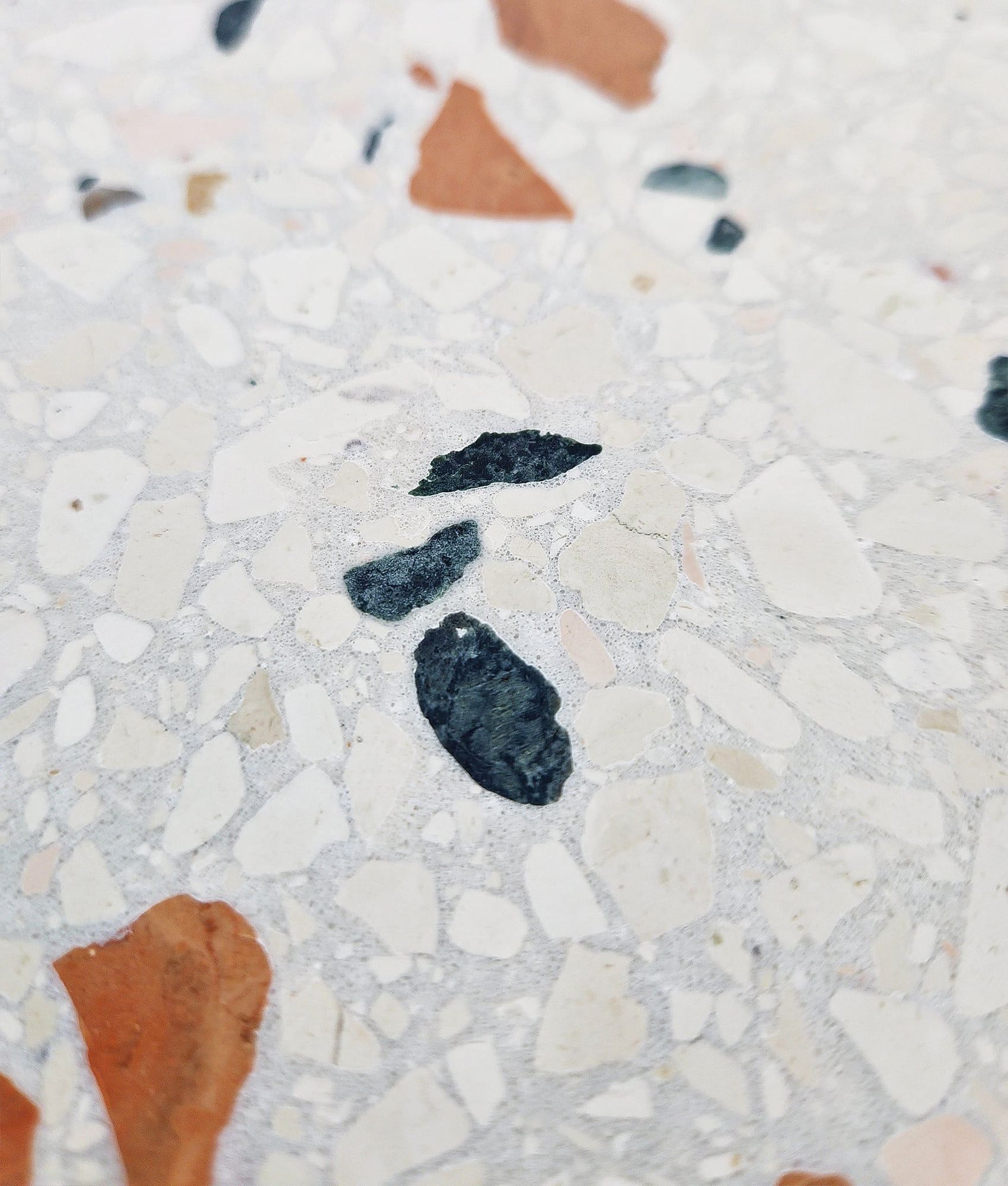 Terrazzo véritable pleine masse MILANO 60x60 cm - C 534