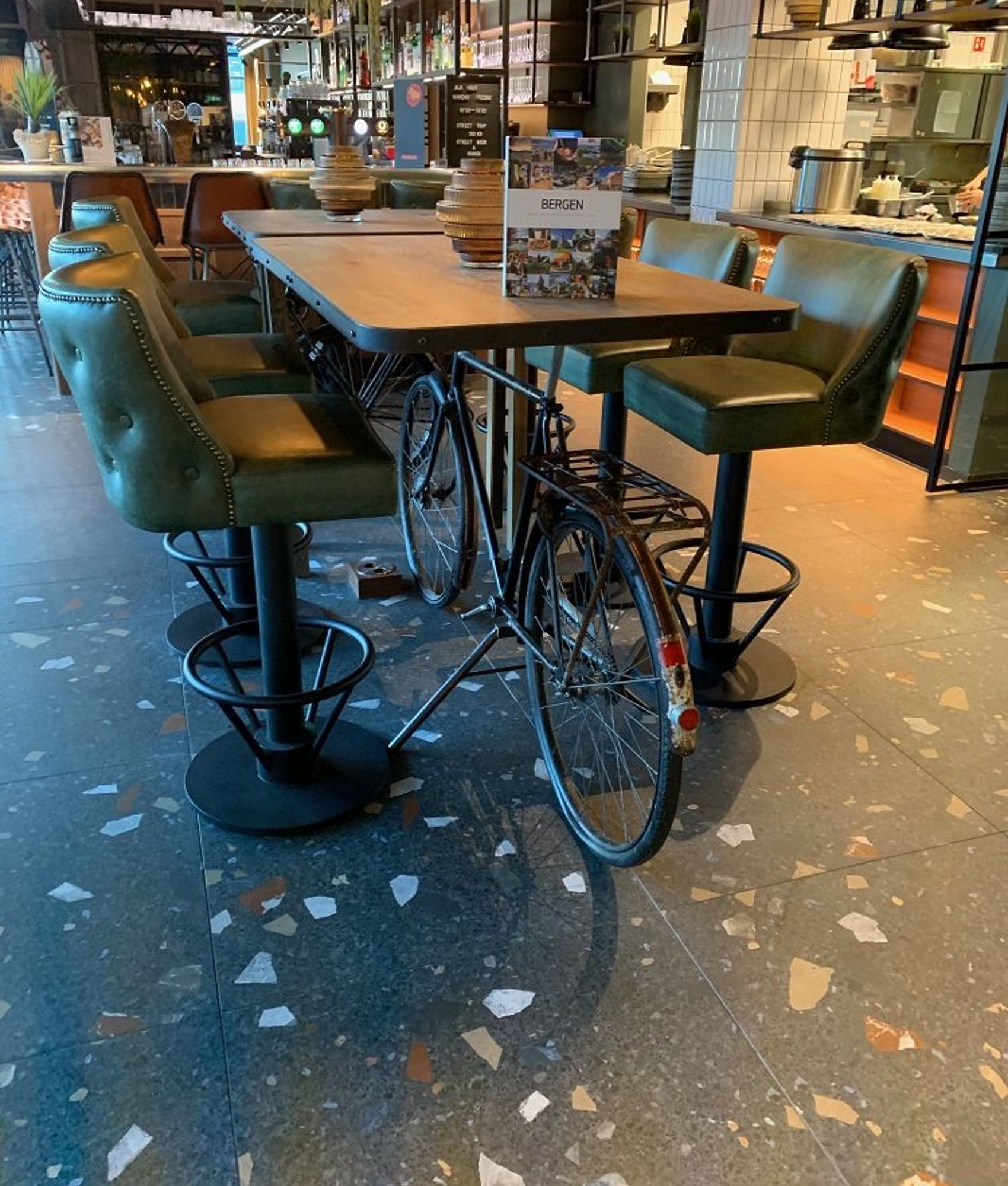 Carreau style terrazzo STRACCIATELLA-R GRAFITO 80 x80 cm - R10