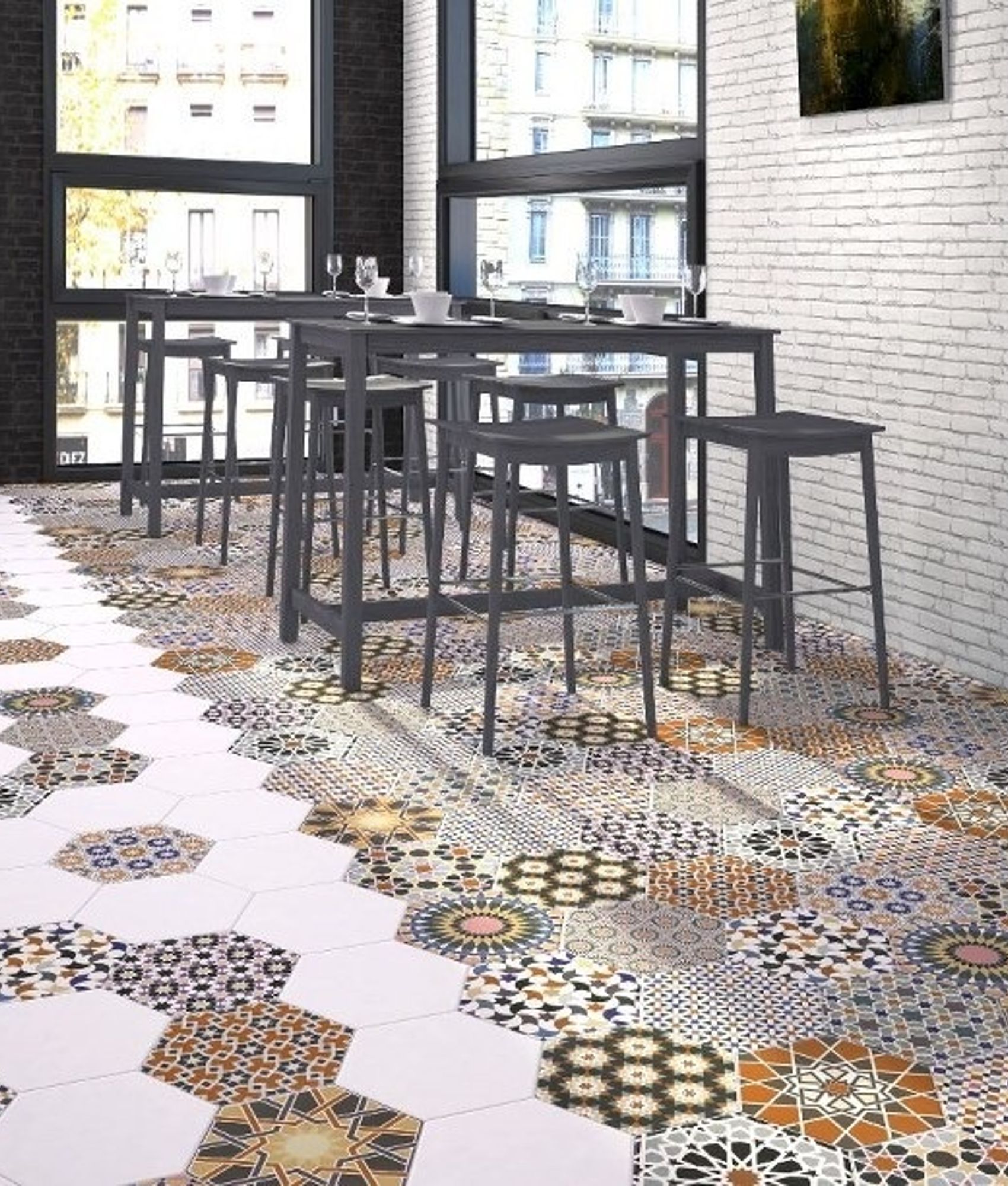 Carreau de ciment Terracotta et motifs géométriques 30x30 cm dans un loft moderne avec murs blancs et mobilier en métal gris